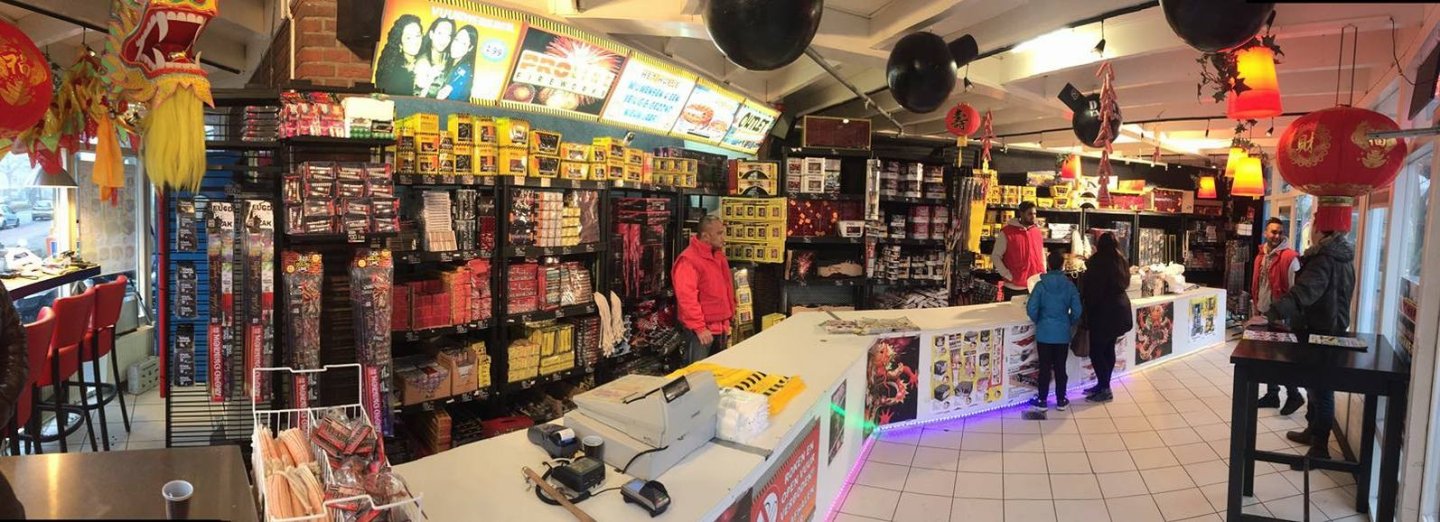 Click image for larger version

Name:	Het Hapje Vreeswijkstraat Vuurwerk 2016 (1).jpg
Views:	199
Size:	202.9 KB
ID:	3052