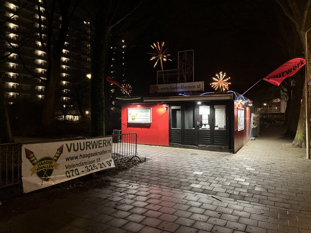 Click image for larger version

Name:	Haagsknaller Vuurwerk winkel Den Haag 2024.jpg
Views:	88
Size:	203.5 KB
ID:	4032
