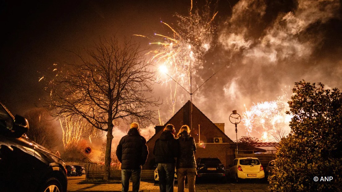 Click image for larger version

Name:	ANP vuurwerk foto.jpg
Views:	13
Size:	193.2 KB
ID:	4897